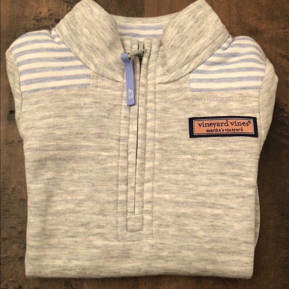 Vineyard Vines Other - Vineyard Vines Sweatshirt